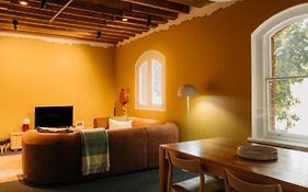 Gibson'S Mill Apartment Hotel